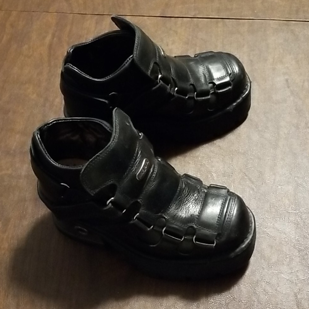 New Rock Boots